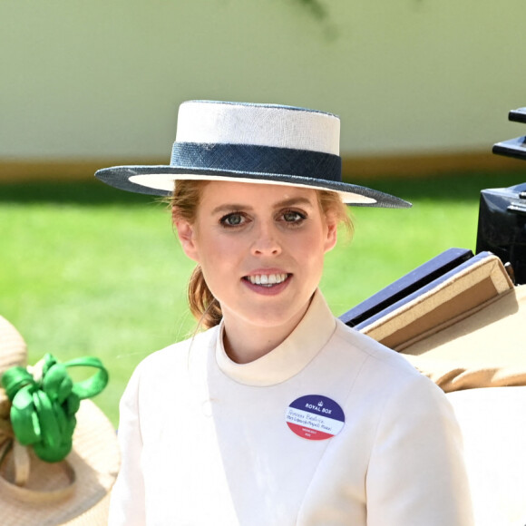 La princesse Béatrice d'York et son mari Edoardo Mapelli Mozzi - Deuxième jour de la Royal Ascot 2022 à l'hippodrome d'Ascot dans le Berkshire, le 15 juin 2022. 