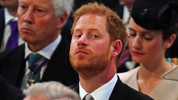 Strip-tease du prince Harry : le caleçon du souverain met encore la famille royale dans l'embarras !