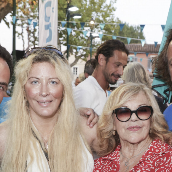 Laurent Amar, Loana, Nicoletta, Jean-Christophe Molinier lors d'un tournoi de pétanque place des Lices organisé par le magazine Turquoise pour l'association Sourire à la vie à Saint-Tropez le 10 août 2022. © Jack Tribeca / Bestimage