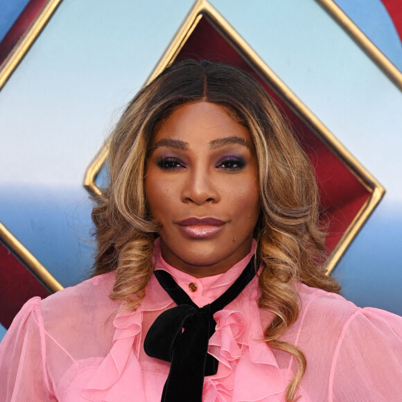 Serena Williams lors de la projection du film "Thor Love and Thunder", au cinéma Odeon Luxe sur Leicester Square à Londres, Royaume Uni, le 5 juillet 2022. 