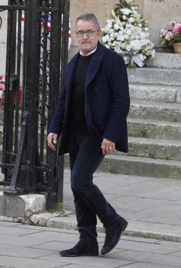 Christophe Dechavanne - Sorties des obsèques de Jean-Pierre Pernaut en la Basilique Sainte-Clotilde à Paris, France, le 9 mars 2022. © Denis Guignebourg/Bestimage