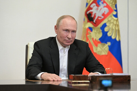 Le président russe Vladimir Poutine s'adresse aux participants du festival Tavrida.Art via une liaison vidéo. le 15 août 2022.