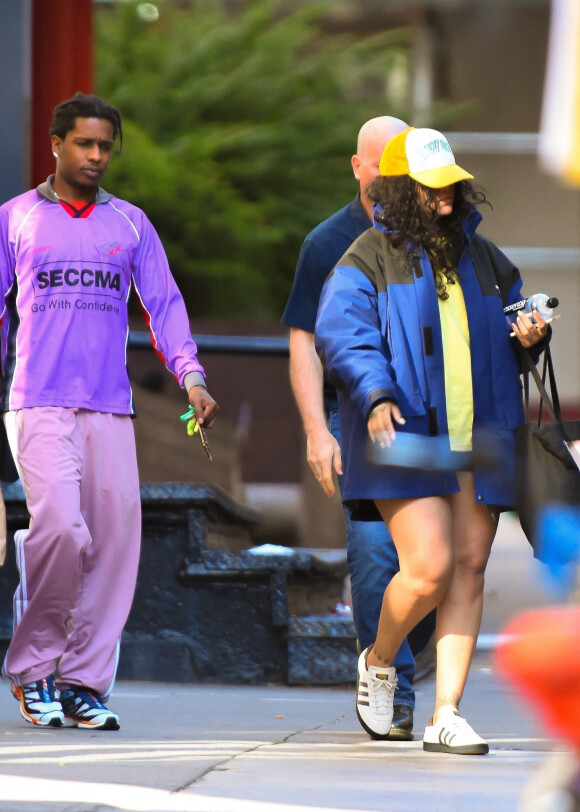 Rihanna et son compagnon ASAP Rocky quittent le supermarché " Whole Foods" à New York le 27 juillet 2022. 
