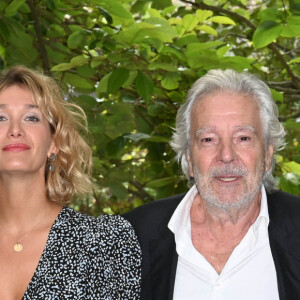 Bruno Chiche, Caroline Anglade, Pierre Arditi et Yvan Attal au photocall du film "Maestro(s)" lors du 15ème festival du film francophone de Angoulême, France, le 26 août 2022. © Coadic Guirec/Bestimage