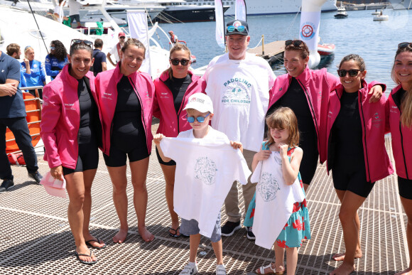 No Tabloïds - Le Prince Albert II de Monaco et ses enfants, le prince Jacques et la princesse Gabriella de Monaco - Cap Optimist en association avec la fondation princesse Charlène départ du port de Monaco pour une traversée jusqu'à Athènes en relais les Waterwoman pour un defi mondial caritatif inédit au profit des enfants vulnérables qui combattent le cancer Stéphanie Barneix, Emmanuelle Bescheron, Margot Calvet, Alexandra Lux, Marie Goyeneche, et Itziar Abascal. © Jean-Charles Vinaj/Pool Monaco/Bestimage