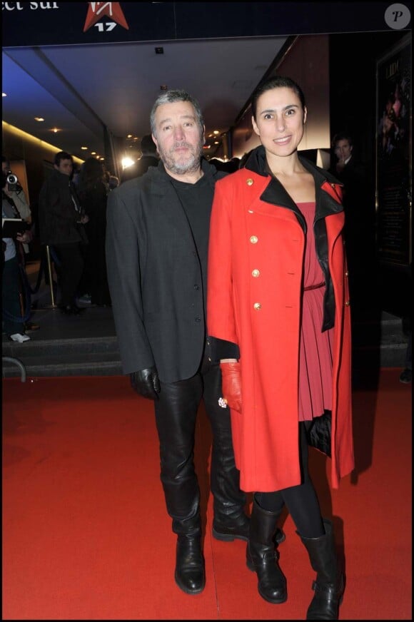 Philippe Starck et sa femme lors de la cérémonie des Globes de cristal, à Paris, le 8 février 2010 !