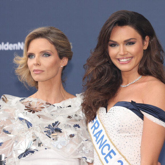 Sylvie tellier et Diane Leyre, miss France 2022 - Cérémonie de clôture du 61ème Festival de Télévision de Monte Carlo le 21 juin 2022. © Claudia Albuquerque /Bestimage