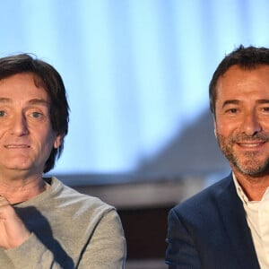 Pierre Palmade et Bernard Montiel - Enregistrement de l'émission "Animaux Stars", diffusée le 3 septembre sur la chaine Animaux. Le 5 avril 2022 © Veeren / Bestimage