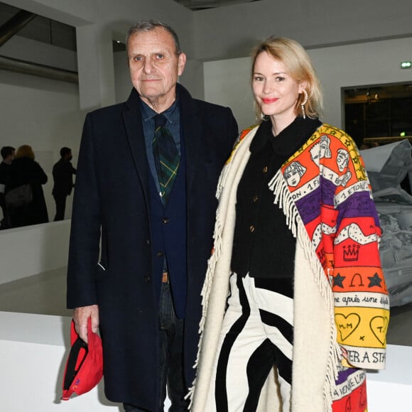 Jean-Charles de Castelbajac et sa femme Pauline de Drouas - Vernissage l'exposition consacrée à l'artiste américain Charles Ray au Centre Pompidou à Paris le 15 février 2022. © Coadic Guirec/Bestimage 