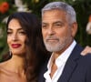 George Clooney et sa femme Amal lors de la première mondiale du film Ticket to Paradise à Londres le 7 septembre 2022.