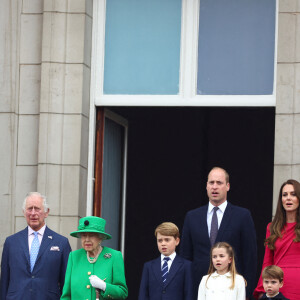 La famille royale d'Angleterre au balcon du palais de Buckingham, à l'occasion du jubilé de la reine d'Angleterre. Le 5 juin 2022 