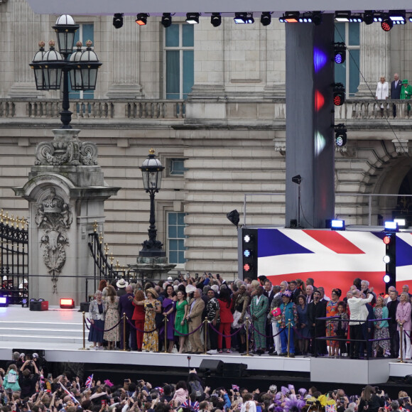 La famille royale d'Angleterre au balcon du palais de Buckingham, à l'occasion du jubilé de la reine d'Angleterre. Le 5 juin 2022 