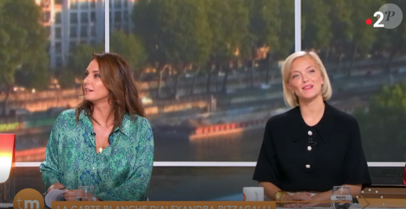 La nouvelle humoriste de "Télématin", Alexandra Pizzagalli, se fait interrompre en direct pendant son sketch par France 2