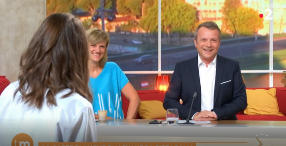 La nouvelle humoriste de "Télématin", Alexandra Pizzagalli, se fait interrompre en direct pendant son sketch par France 2