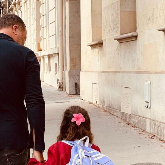 Arthur avec sa fille Manava.