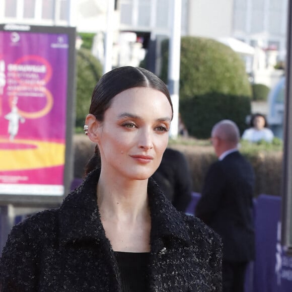 Charlotte Le Bon - Arrivées à la cérémonie de clôture de la 48ème édition du festival du film américain de Deauville le 10 septembre 2022. © Denis Guignebourg / Bestimage