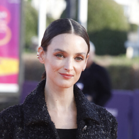 Charlotte Le Bon - Arrivées à la cérémonie de clôture de la 48ème édition du festival du film américain de Deauville le 10 septembre 2022. © Denis Guignebourg / Bestimage