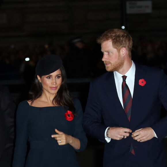 Le prince Harry, duc de Sussex, et Meghan Markle (enceinte), duchesse de Sussex - La famille royale d'Angleterre à son arrivée à l'abbaye de Westminster pour un service commémoratif pour le centenaire de la fin de la Première Guerre Mondiale à Londres. Le 11 novembre 2018 