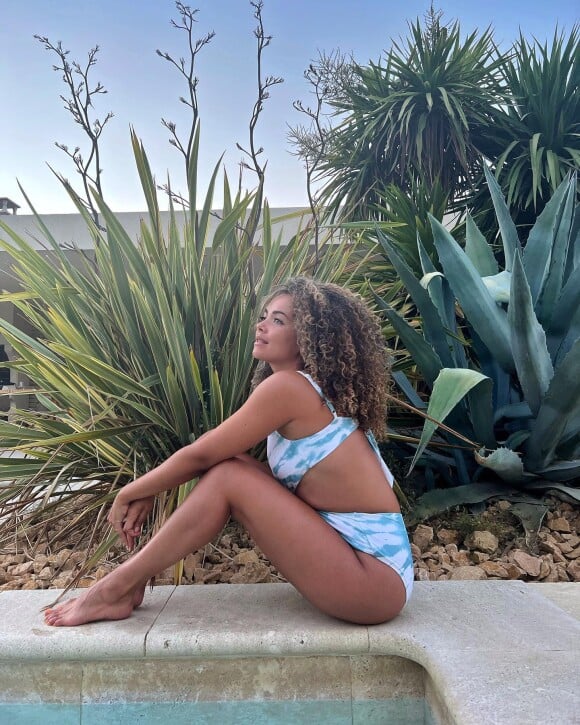 Anaïs Grangerac en maillot de bain sur Instagram