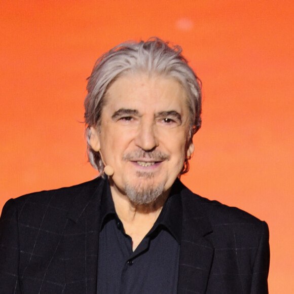 Exclusif - Serge Lama - Enregistrement de l'émission TV "La Chanson Secrète 3", qui sera diffusée le vendredi 1er novembre à 21h00 sur TF1. Le 25 juin 2019 © Gaffiot-Perusseau / Bestimage  Exclusive - No Web No Blog pour Belgique et Suisse
