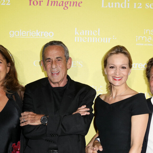 Le Professeur Stanislas Lyonnet, Fati Rosenberg, Thierry Ardisson et sa femme Audrey Crespo-Mara, Michel Rosenberg - Le professeur S.Lyonnet, président de l'Institut des maladies génétiques, et le galériste K. Mennour ont organisé la 4ème édition de la soirée "Heroes for Imagine", une grande vente aux enchères d'oeuvres d'art, animée par G.Elmaleh et dirigée par Christie's, à l'institut Imagine, 24 boulevard du Montparnasse dans le 15ème arrondissement de Paris, France, le 12 septembre 2022.  © Dominique Jacovides/Bestimage 