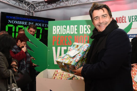 Exclusif - Yannick Alléno - Lancement de La Brigade Des Pères Noël Verts du Secours Populaire sur le parvis de l'Hôtel de ville de Paris, France, le 30 novembre 2018. © c/Bestimage