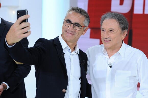 Exclusif - Laurent Jalabert et Michel Drucker - Enregistrement de l'émission "Vivement Dimanche Prochain" spécial Tour de France au studio Gabriel, à Paris, France, le 21 août 2019 . Diffusion le 25/08/2019 sur France 2. © Guillaume Gaffiot/Bestimage