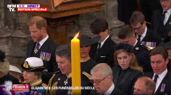 Harry et Meghan sont placés non loin d'Eugenie et Beatrice d'York - Arrivée de la famille royale pour les funérailles d'Elizabeth II en l'abbaye de Westminster le 19 septembre 2022 à Londres.