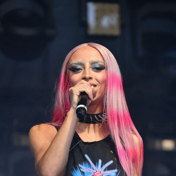 Bilal Hassani au Festival "Paris Paradis" à La Villette à Paris, 17/09/2022. Photo de Christophe Meng/ABACAPRESS.COM