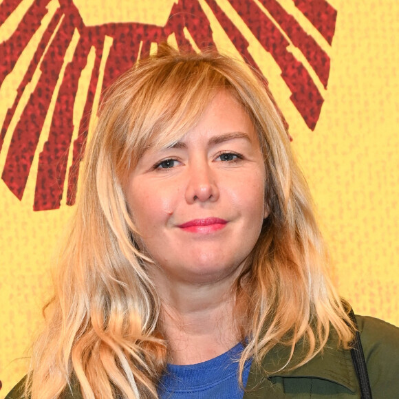 Enora Malagré - People lors de la générale de la comédie musicale "Le Roi Lion" au théâtre Mogador à Paris le 11 novembre 2021. © Coadic Guirec/Bestimage
