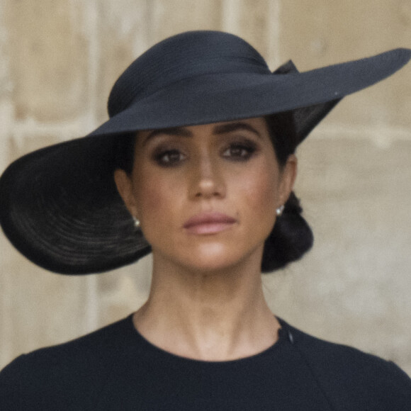 Meghan Markle - Procession du cercueil de la reine Elizabeth II d'Angleterre de Wesminster Hall où il était exposé au public, jusqu'à l'Abbaye de Westminster. Londres, le 19 septembre 2022. 