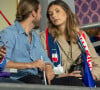 Camille Cerf (Miss France 2015) et son compagnon Théo Fleury - People dans les tribunes lors du match de la 5ème et avant-dernière journée de Ligue des nations entre la France et l'Autriche (2-0) au Stade de France à Saint-Denis le 22 septembre 2022.