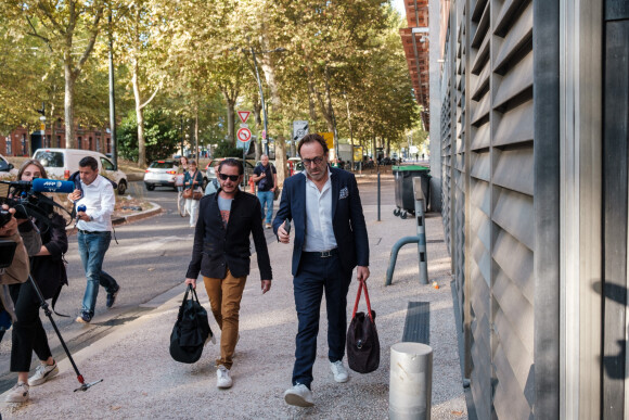 Jean-Baptiste Alary et Alexandre Martin, deux des trois avocats de Cédric Jubillar se rendant au palais de Justice de Toulouse pour l'audition de leur client le 23 septembre 2022