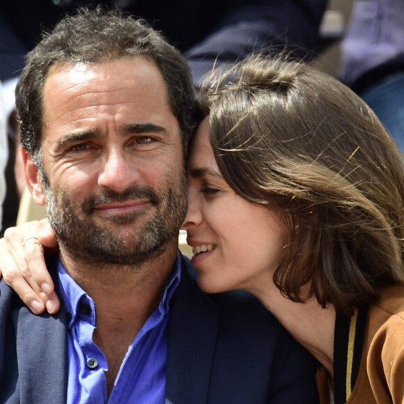 Florent Peyre et sa compagne Virginie dans les tribunes lors des internationaux de tennis de Roland Garros à Paris, France, le 3 juin 2019. © Jean-Baptiste Autissier/Panoramic/Bestimage