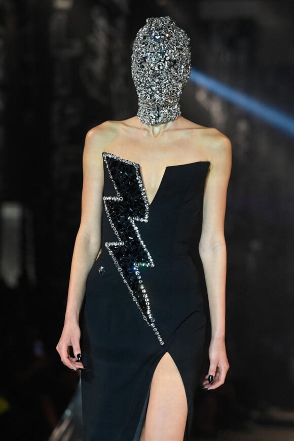 Défilé de mode Philipp Plein Prêt-à-porter printemps/été 2023 lors de la Fashion Week de Milan le 23 septembre 2022.