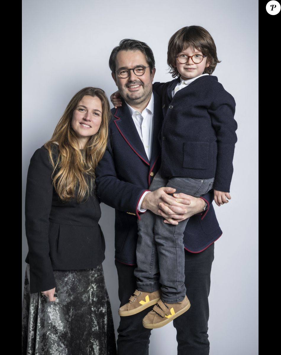 Exclusif - Jean-François Piège, sa femme Elodie et leur fils Antoine - Backstage - Enregistrement de l'émission "La Chanson secrète 11" à Paris, diffusée le 24 juin sur TF1. © Jacovides-Moreau / Bestimage