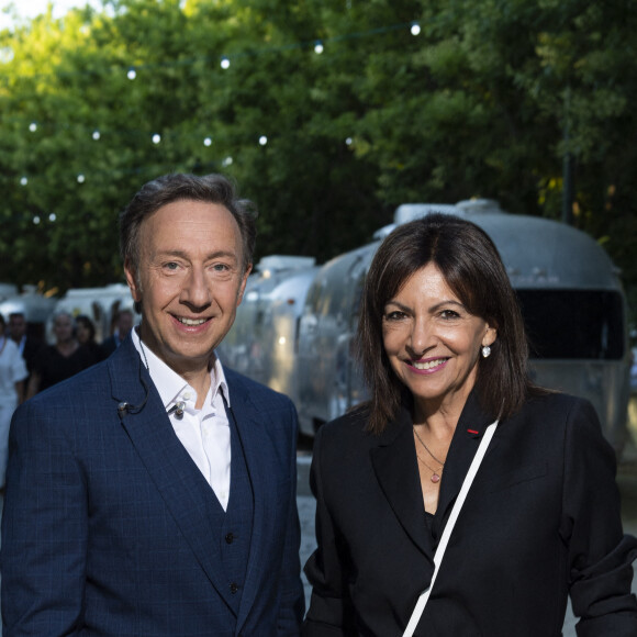 Exclusif - Stéphane Bern et Anne Hildalgo - Backstage de l'enregistrement de l'émission "Le concert de Paris" à la Tour Eiffel pour le 14 Juillet à Paris. © Pierre Perusseau-Tiziano da Silva / Bestimage