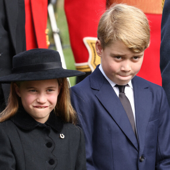 La princesse Charlotte de Galles et Le prince George de Galles, - Funérailles nationales de la reine Elizabeth II à Londres, Royaume Uni, le 19 septembre 2022. © Avalon/panoramic/Bestimage 
