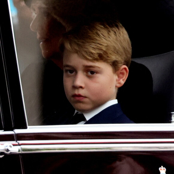 Le prince George de Galles - Arrivées au service funéraire à l'Abbaye de Westminster pour les funérailles d'Etat de la reine Elizabeth II d'Angleterre le 19 septembre 2022. © Jacovides-Moreau Bestimage 