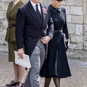 Mike et Zara Tindall - Arrivées au service funéraire à l'Abbaye de Westminster pour les funérailles d'Etat de la reine Elizabeth II d'Angleterre. Le 19 septembre 2022 