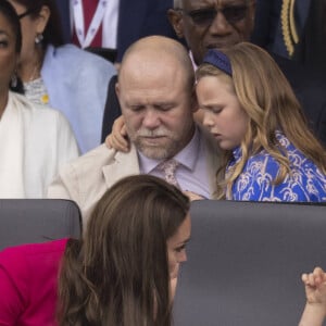 Catherine (Kate) Middleton, duchesse de Cambridge, Le prince Louis de Cambridge, Mike Tindall, Mia Grace Tindall - Jubilé de platine de la reine Elisabeth II d'Angleterre à Bukingham Palace à Londres, le 5 juin 2022. 