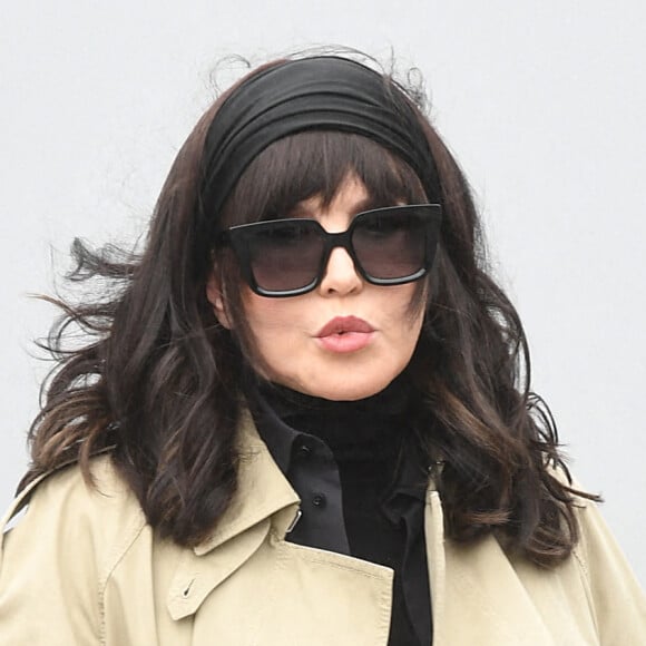 Isabelle Adjani - Célébrités au défilé Dior Collection Femme Prêt-à-porter Printemps/Eté 2023 lors de la Fashion Week de Paris, France. © Giancarlo Gorassini/Bestimage 