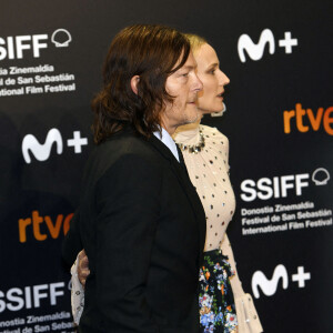 Norman Reedus et sa compagne Diane Kruger à la première de "Marlowe" au 70ème Festival du Film de Saint-Sébastien, le 24 septembre 2022. © Future-Image via Zuma Press/Bestimage 