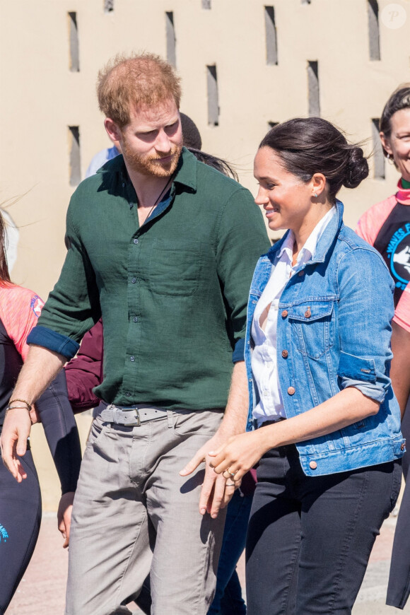 Le prince Harry, duc de Sussex, et Meghan Markle, duchesse de Sussex rencontrent les membres de "Waves for Change" au Cap lors de leur 2ème journée en Afrique du Sud. Le 24 septembre 2019