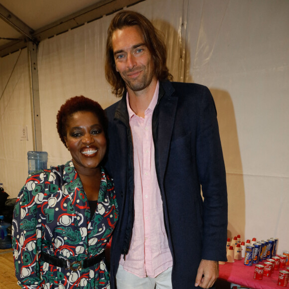 Exclusif - Claudia Tagbo, Camille Lacourt - Backstage du défilé des 30 ans de l'Association "Ruban rose" à l'occasion d'octobre rose 2022 la campagne du mois de sensibilisation au cancer du sein en marge de la Fashion Week De Paris (PFW), au Trocadéro à Paris, France, le 1 octobre 2022.