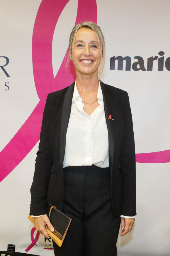 Exclusif - Sandrine Planchon (responsable de l'association) - Backstage du défilé des 30 ans de l'Association "Ruban rose" à l'occasion d'octobre rose 2022 la campagne du mois de sensibilisation au cancer du sein en marge de la Fashion Week De Paris (PFW), au Trocadéro à Paris, France, le 1 octobre 2022.