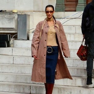 Bella Hadid - Sorties du défilé Thom Browne Collection Femme Prêt-à-porter Printemps/Eté 2023 lors de la Fashion Week de Paris (PFW), France, le 3 octobre 2022