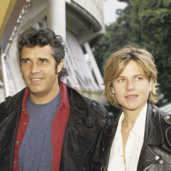 Julien Clerc et Virginie Coupérie-Eiffel ont été mariés et ont eu deux enfants. Désormais divorcés, ils ont chacun refait leur vie.
