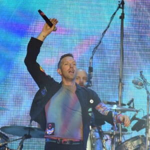 Chris Martin of Coldplay sur la scène du Forum à Inglewood, le 15 janvier 2022. 