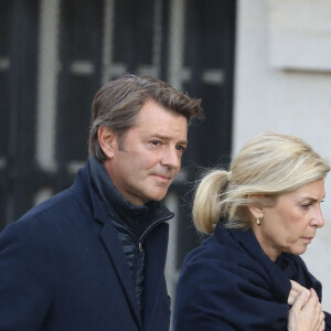 François Baroin et sa compagne Michèle Laroque - Arrivées en l'église Saint-Sulpice pour les obsèques de l'ancien président de la République Jacques Chirac à Paris. Un service solennel sera présidé par le président de la République. Le 30 septembre 2019 © Dominique Jacovides / Bestimage.